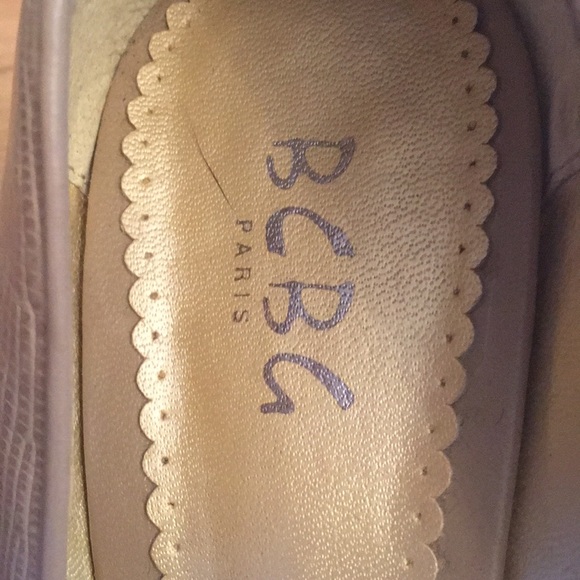 BCBG nude peep toe heels with bow detail. Size 10. - Picture 5 of 7